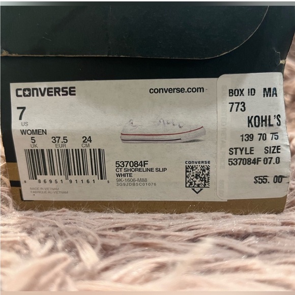 New Converse Shoreline Women’s Shoes - Picture 6 of 6